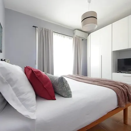 Apartment Ostiense Station Penthouse Rom