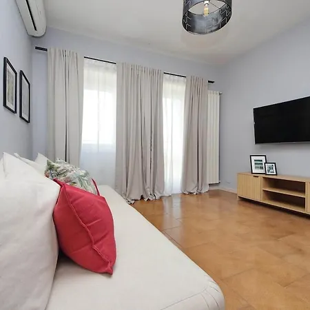 Ostiense Station Penthouse Apartment Rome