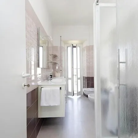 Ostiense Station Penthouse Apartment